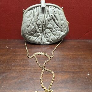 Elegant Quilted Chain Shoulder Bag - Tan